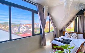 Lantana Homestay
